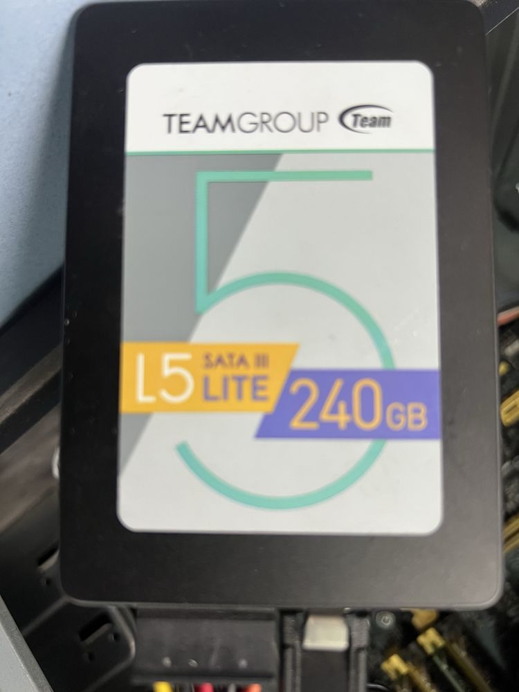 Системник с монитором ( core i3, 4160 , 3,6 ghz)