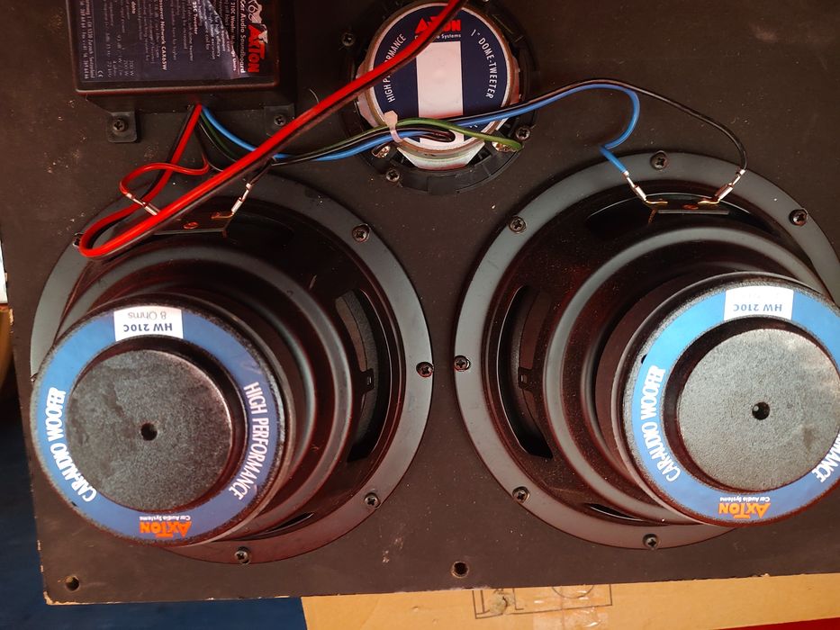 10-инчови говорители четири броя