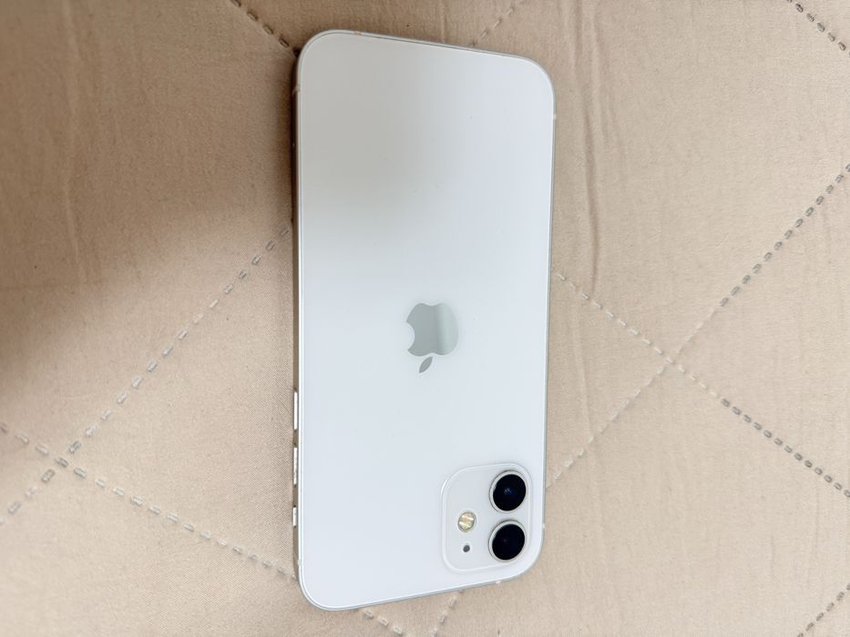 Iphone 12  идеальный
