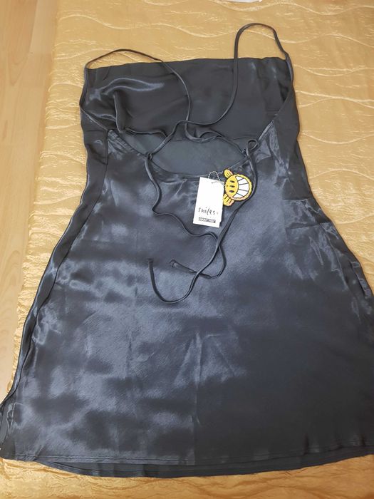 Нова дамска рокля