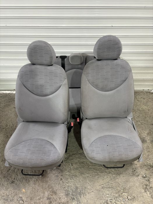 Citroen C3 седалки салон