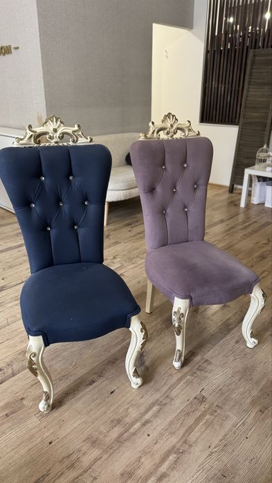 Столове два броя за 50лв . Цена поотделно 30лв на брой