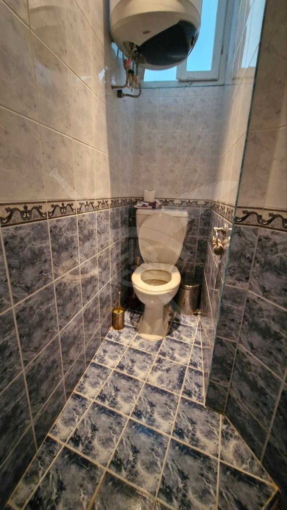 Продава се Тристаен апартамент в Асеновград - 90 кв.м за 1278 €/кв.м - Снимка #8