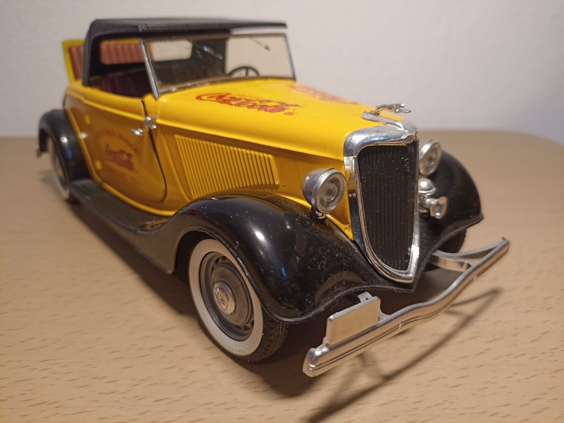 Ford V8 scara 1:19 solido