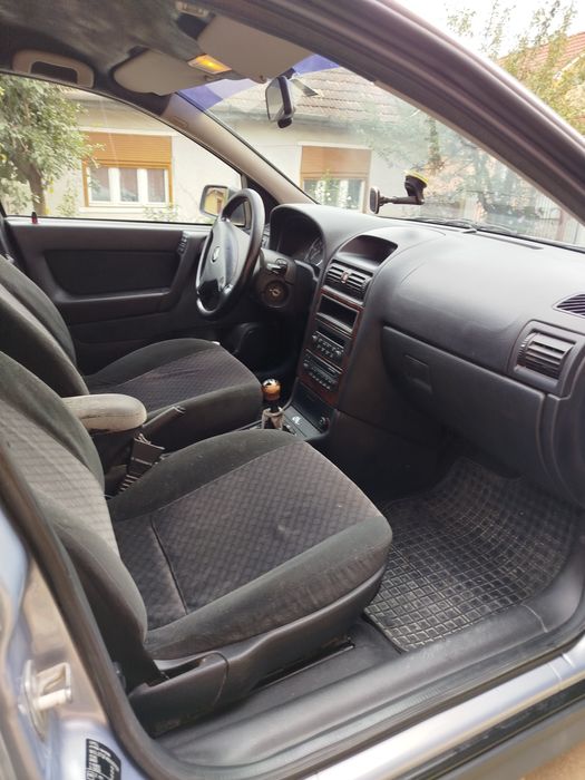 Vând Opel Astra in stare de funcționare foarte buna