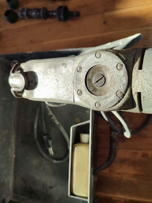 DUSS P28S перфоратор комплект куфар, свредла и приставки професионален