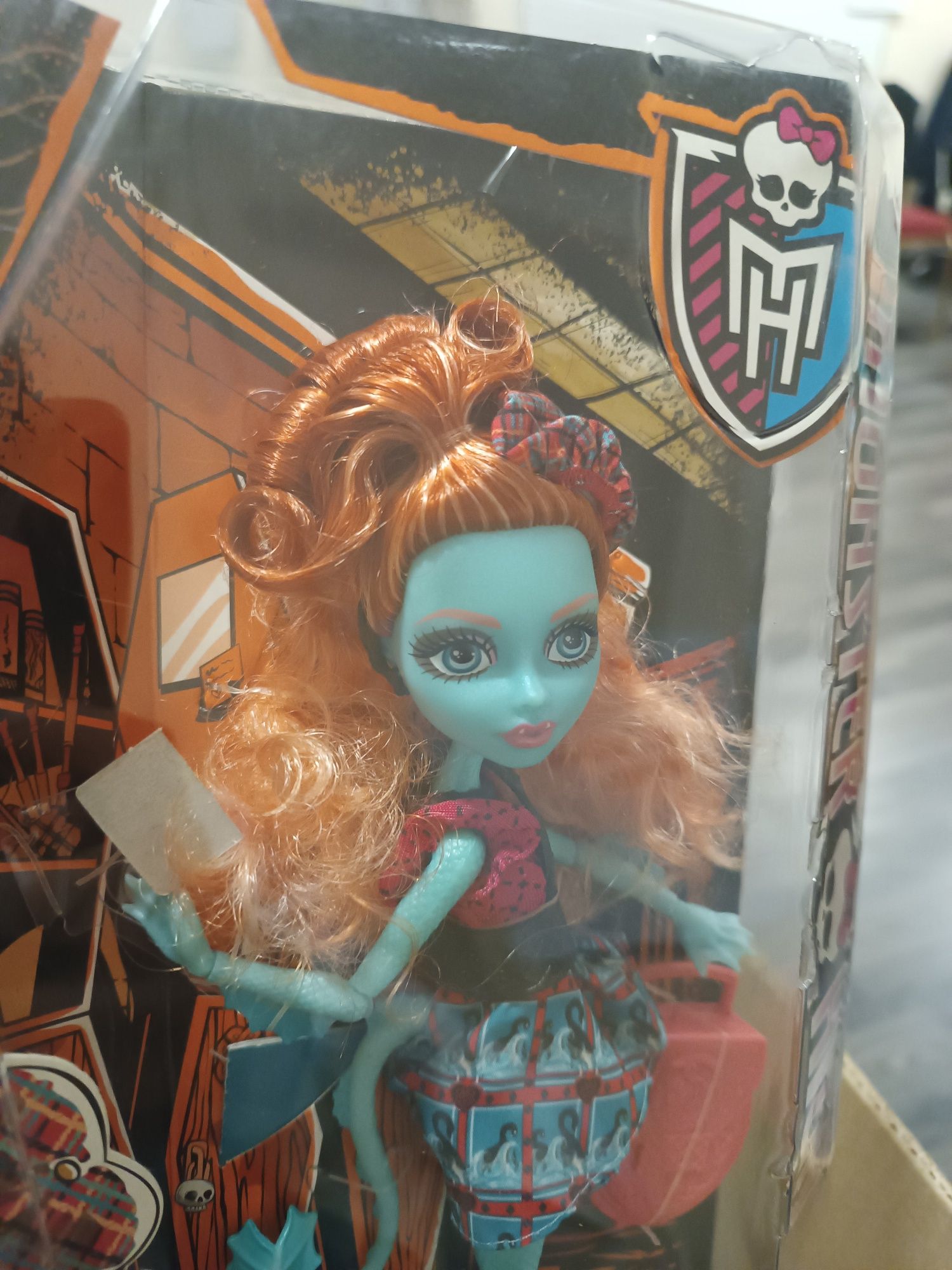Monster High Lorna McNessie Монстър Хай Monster Exchange