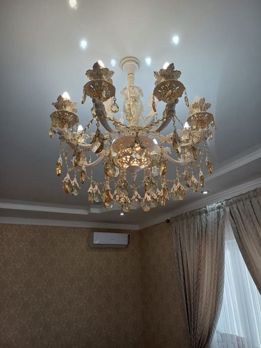 Люстра в гостиную