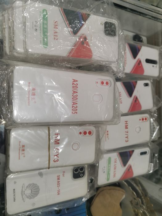 Ок чехоллар сотилади