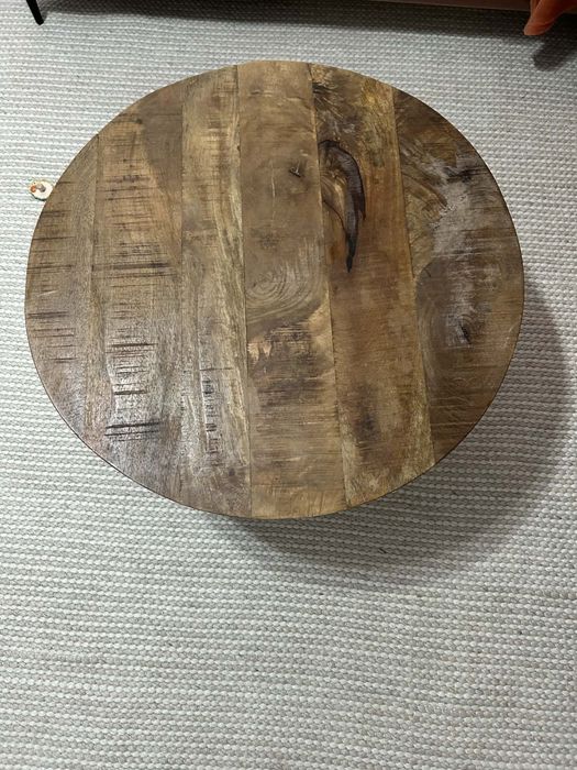 Masa rotunda din lemn
