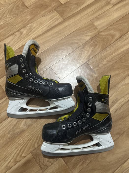 Коньки Bauer S37