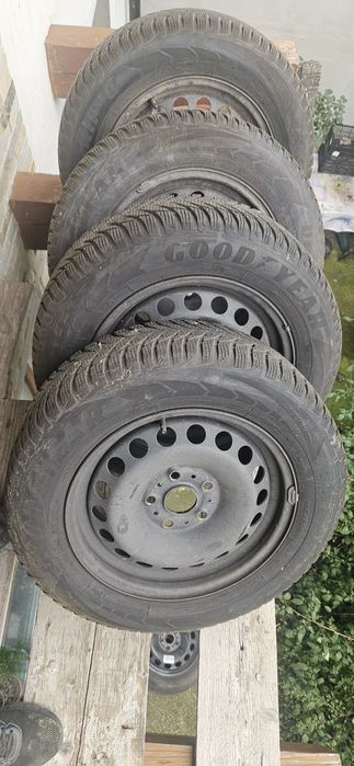 195/65/15 iarna goodyear