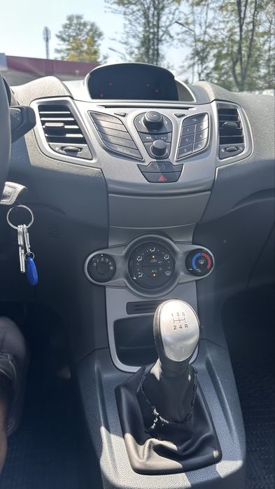 Ford Fiesta 2010 benzina + GPL fabrica