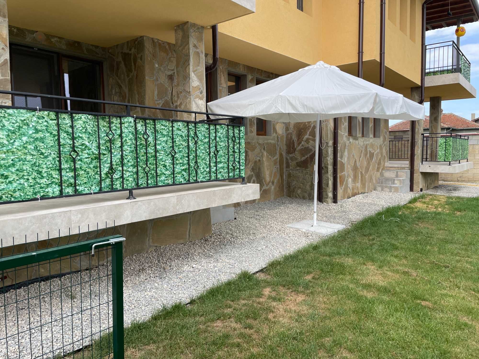 Къща под наем Möbliertes Haus in einer privaten Anlage.