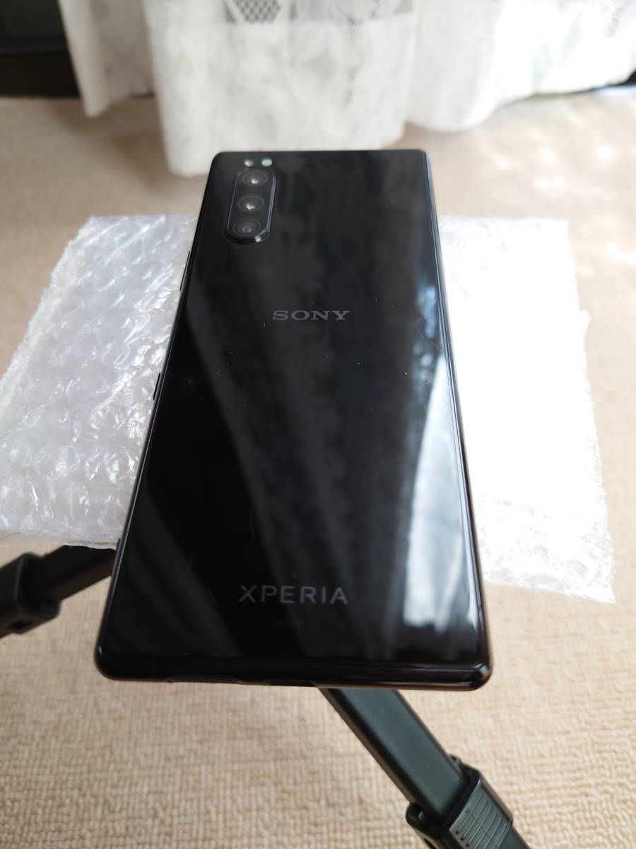 Sony Xperia 5 sotiladi