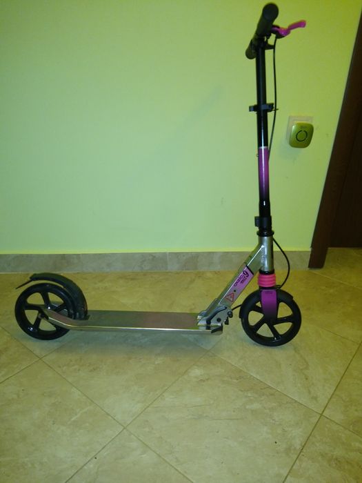 Тротинетка  OXELO MID 9 - XL. Лилав цвят.По-бърза и удобна. ,.