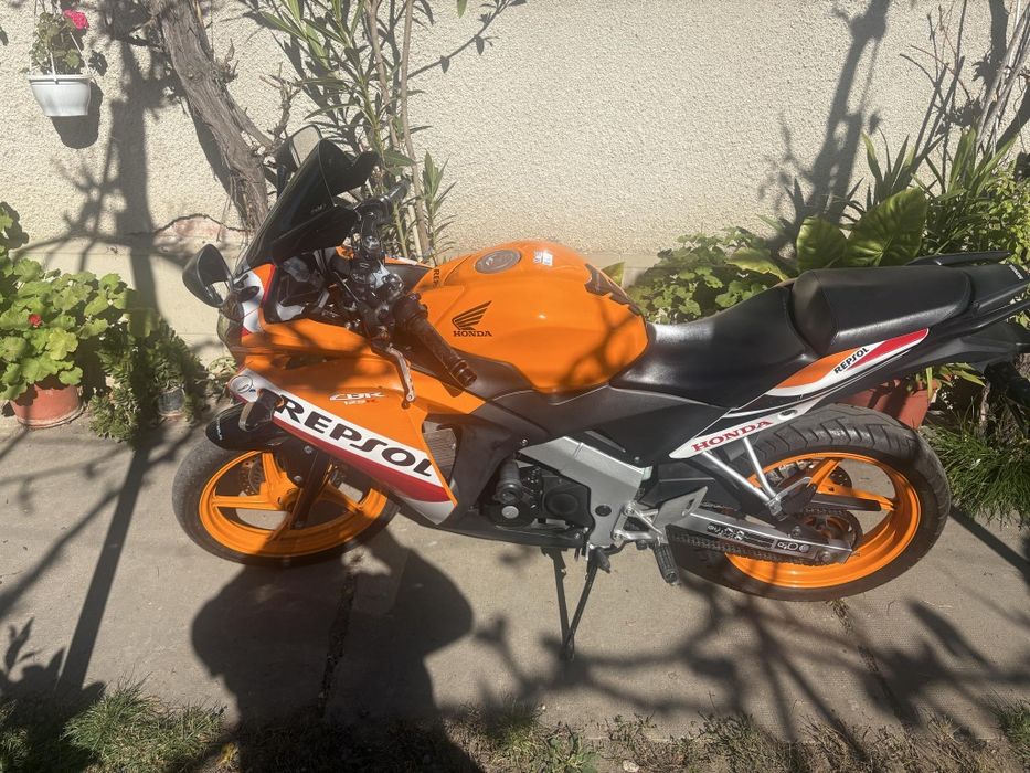 Honda CBR 125R 2015