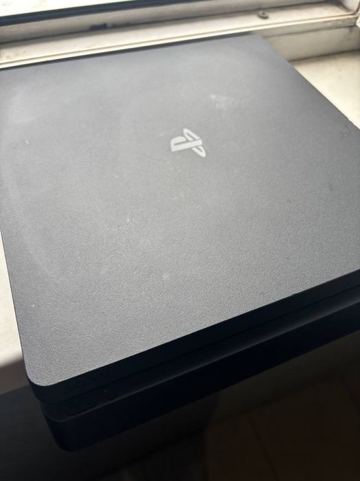 пс4 в зорошем состоянии