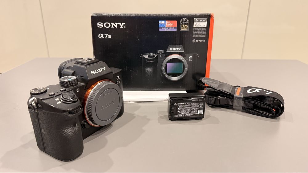 Sony A7III (166500 cadre)