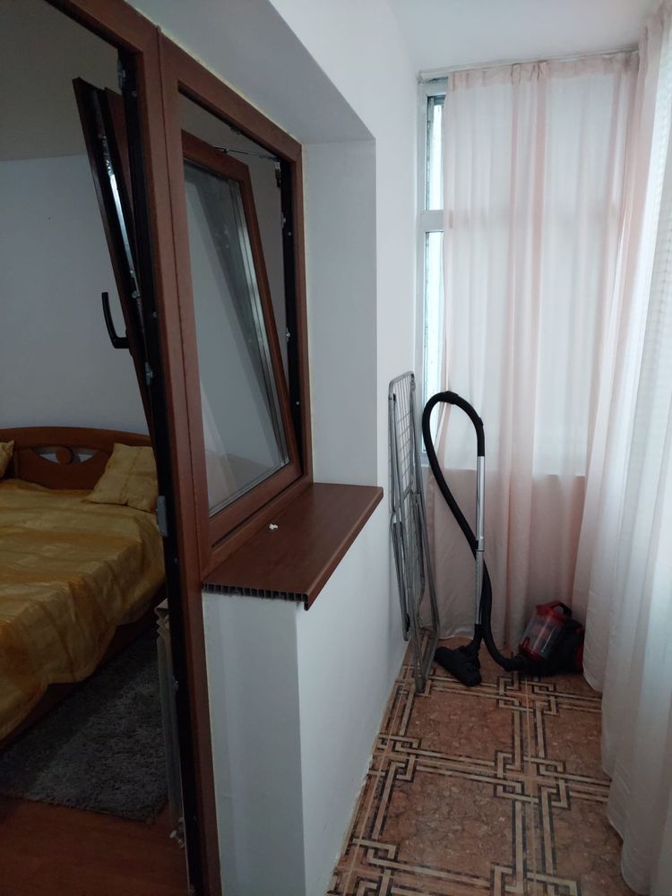 Inchiriez apartament 2 camere decomanadat
