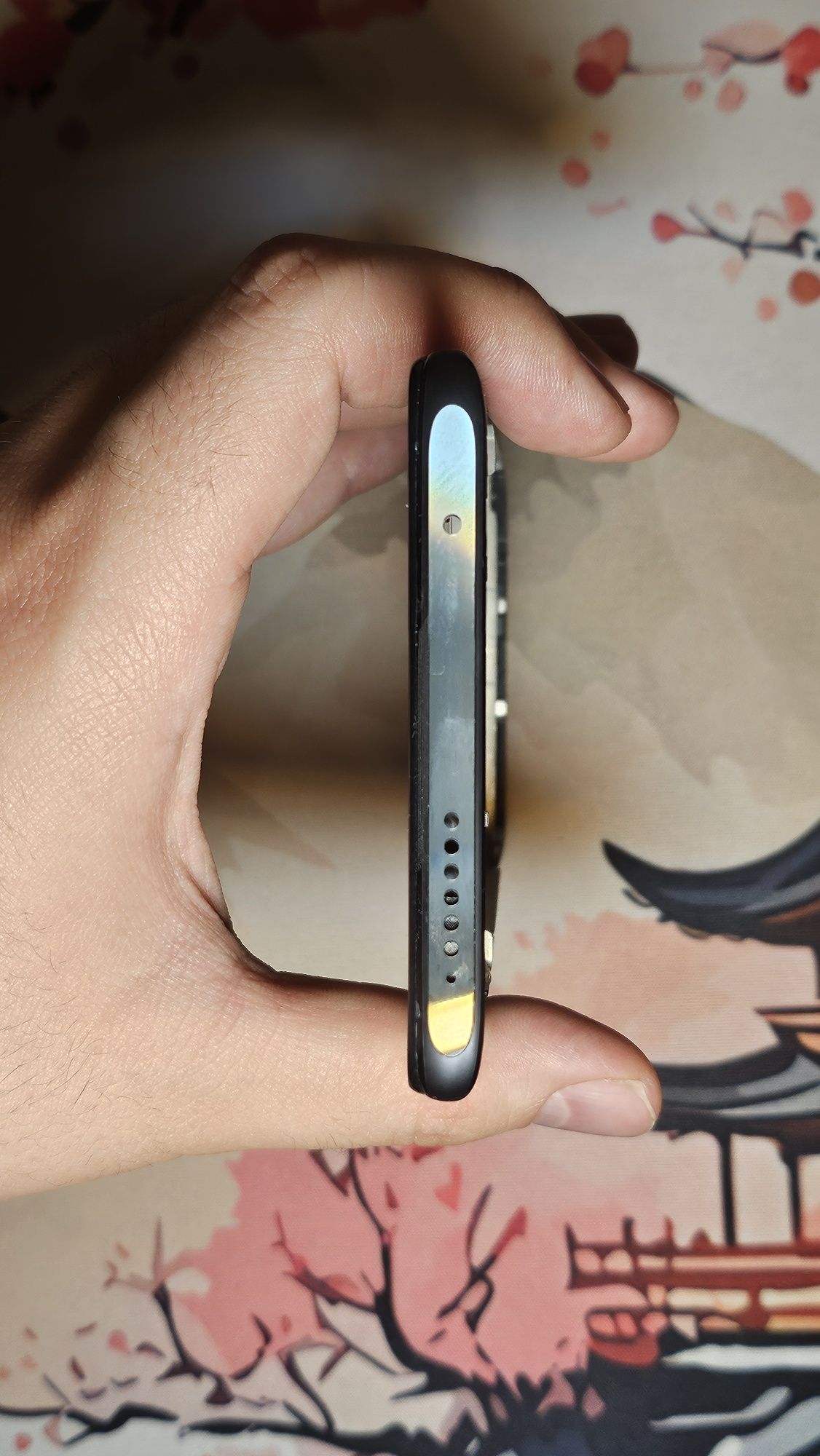 Корпус от телефона (предположительно от redmi note 10 или 14)