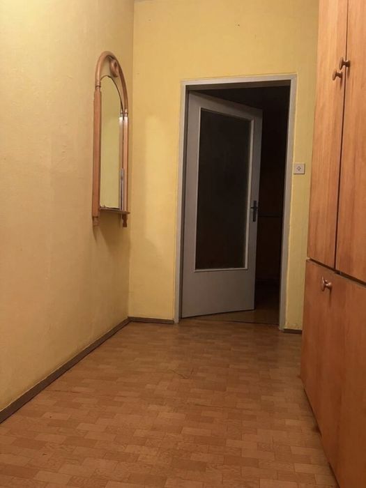 Двустаен апартамент в кв. Изгрев до Хаджията Груев.