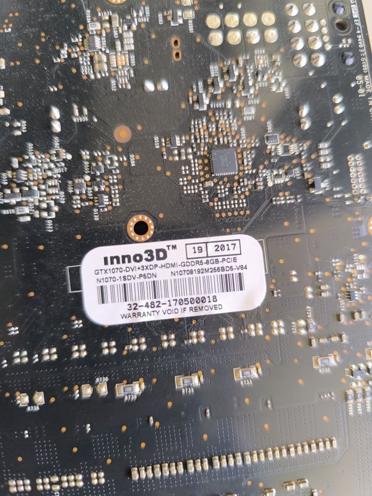 Продам видеокарту Inno3d GeForse GTX 8gb