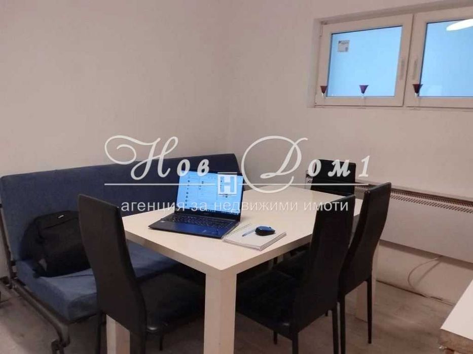 Дава се под наем Двустаен апартамент в Варна, Левски - 45 кв.м за 306 € - Снимка #1