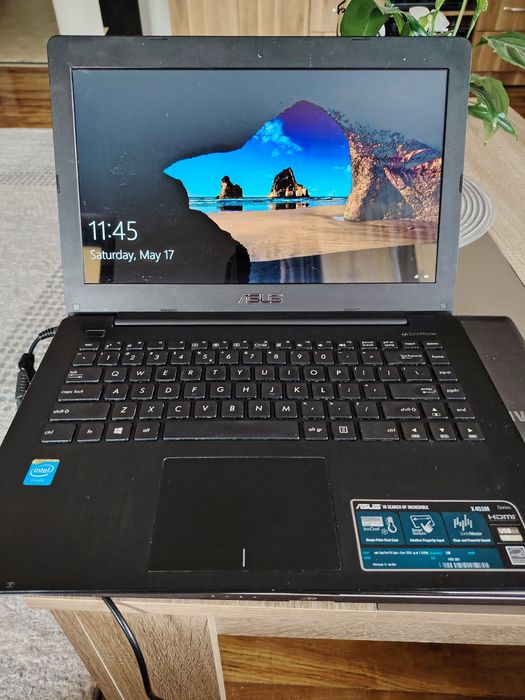 Laptop Asus C453M