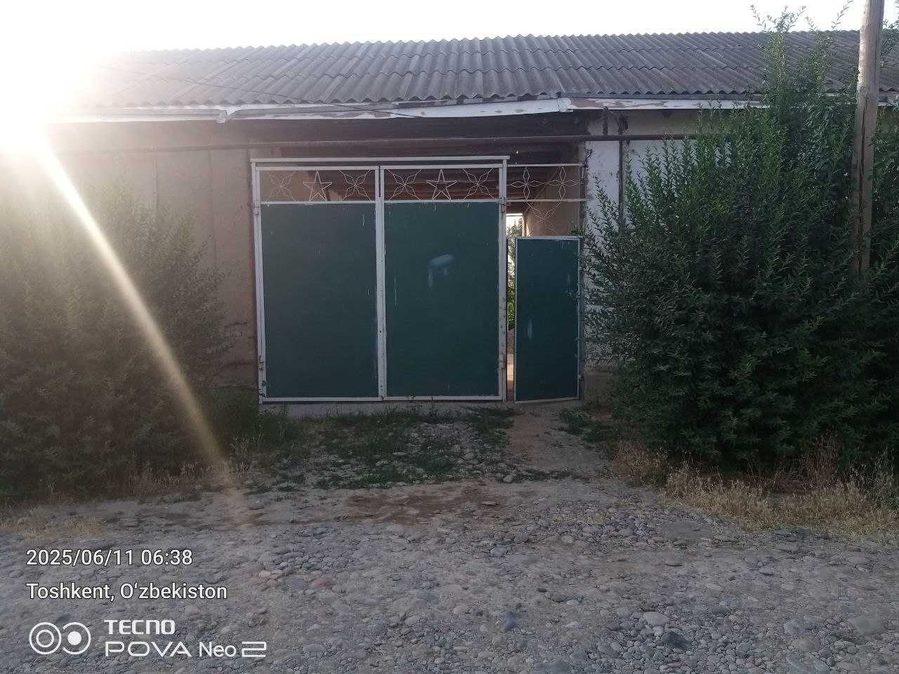 Cрочна  янигюл туманида 10сотх уйни,4 Ёки 5 сотги сотилади. Ёки хамаси