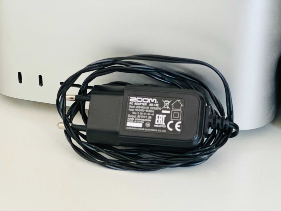 Zoom H4n Pro 4 intrari reportofon portabil cu microfoane built-in X/Y