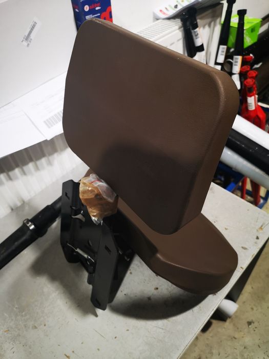 Scaun pasager tractor john deere original preț 910 lei tel