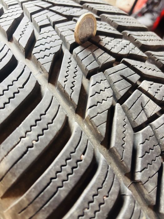 Зимни гуми Hankook