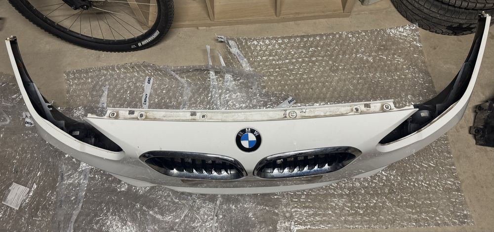 М Пакет 1 Serries F20 LCI Alpinweiss 300