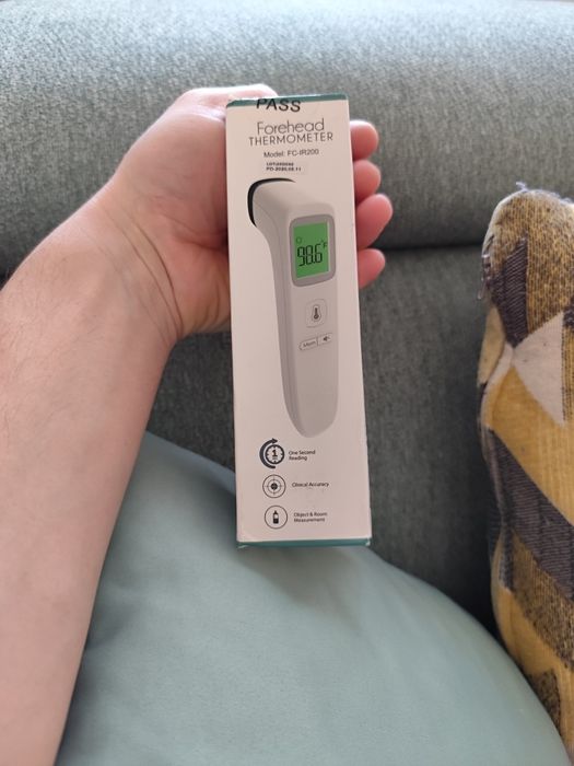 Termometru infraroșu