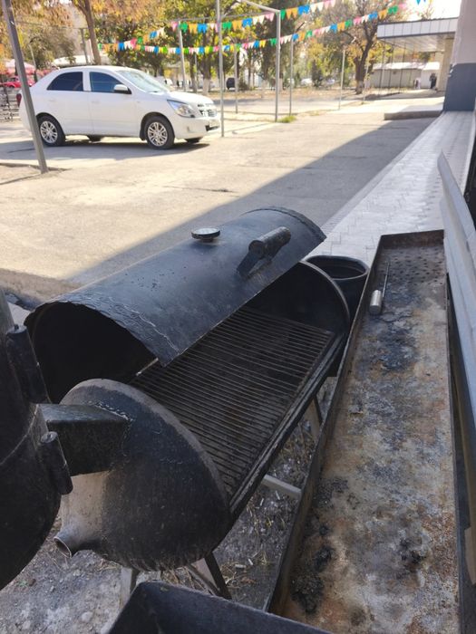 Мангал шашлик қиладиган грилл пиширадиган қўри барбекю