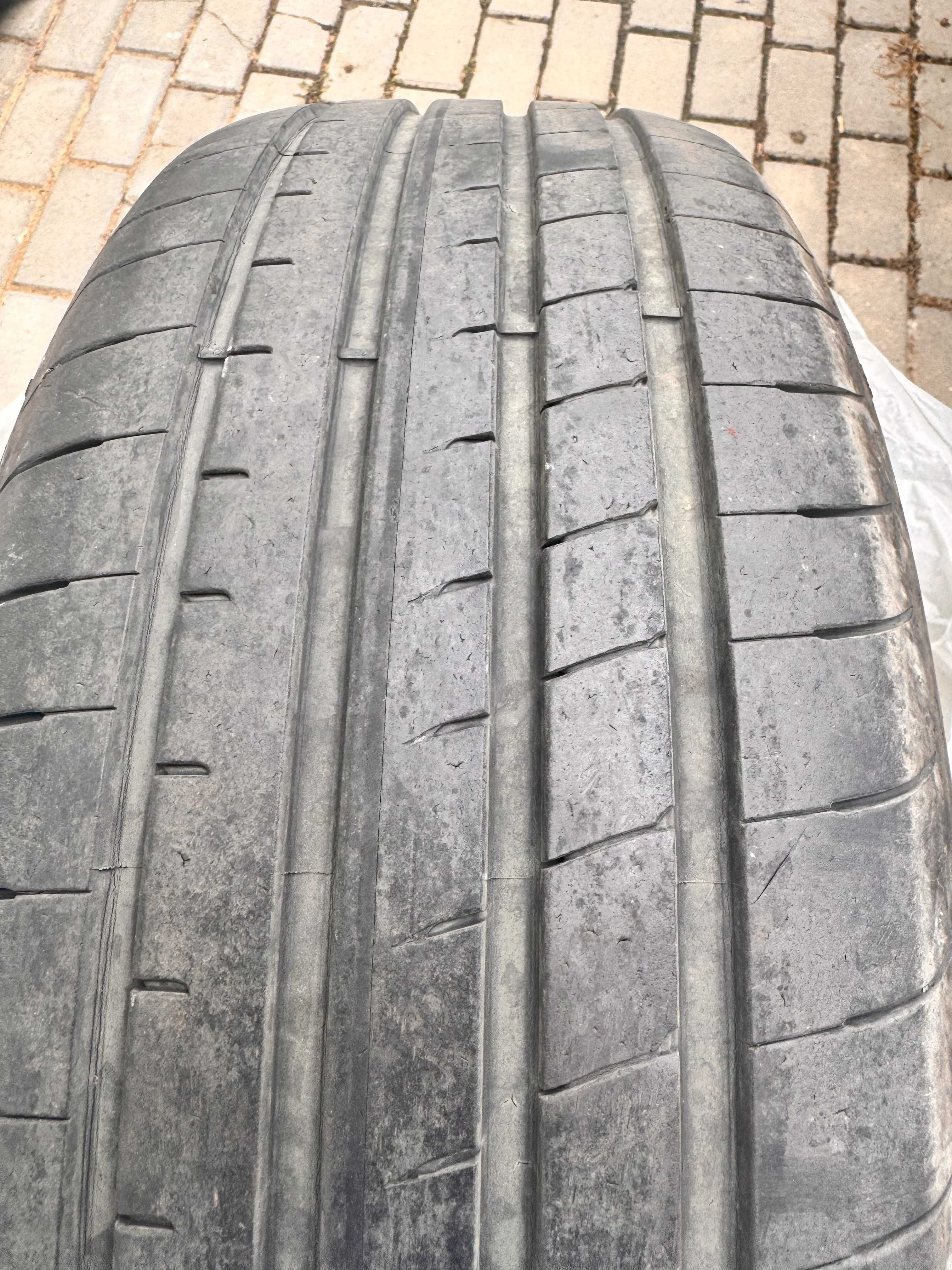 Cauciucuri SUV pentru vara marca  GoodYear SUV 235/55/R19