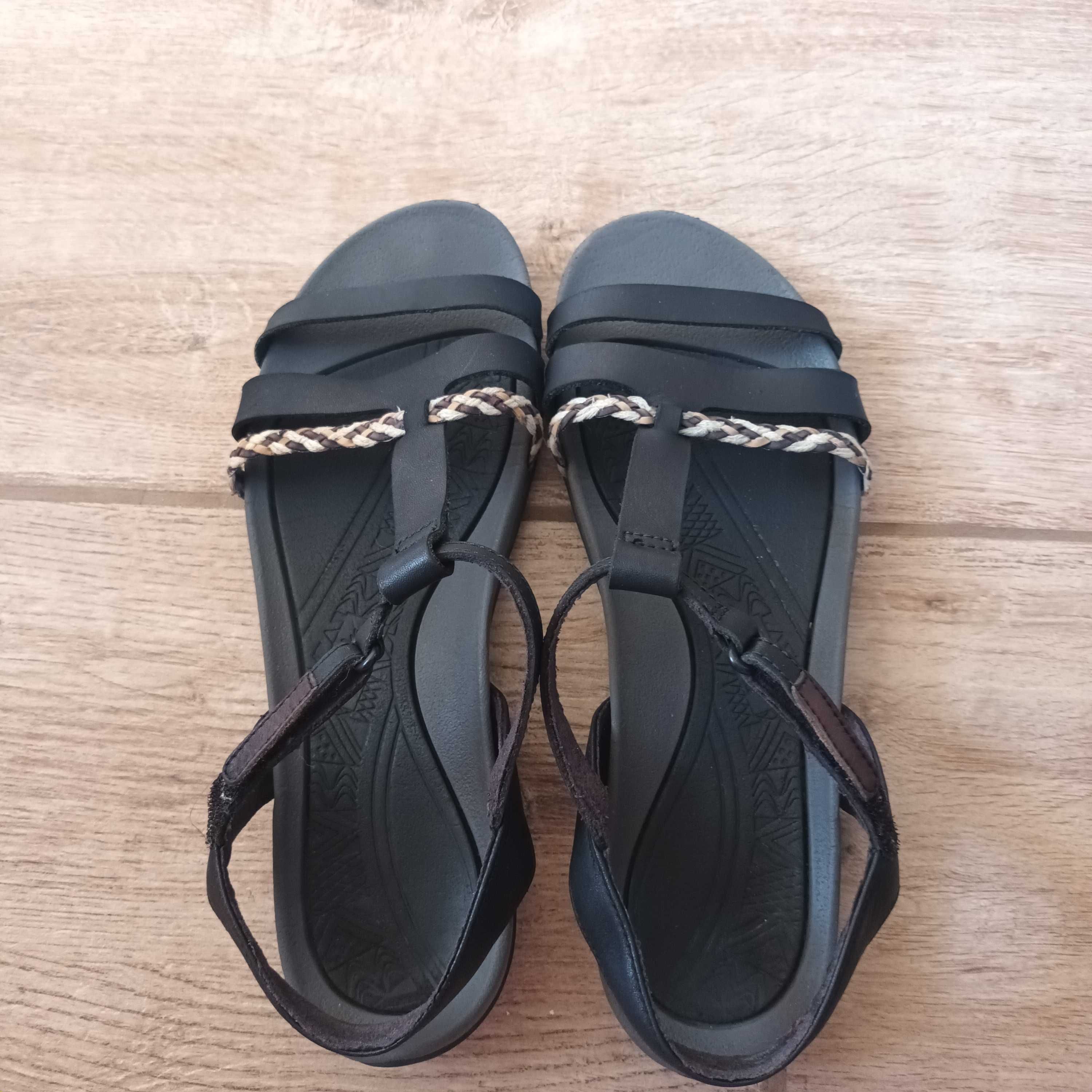 Сандали Clarks 39номер.-45лв.