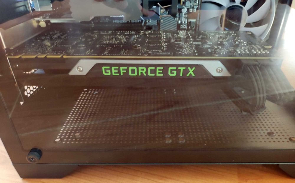 Гейминг Компютър Ryzen 5 3600 / 16gb RАМ / GTX TITAN X 12GB /512GB SSD