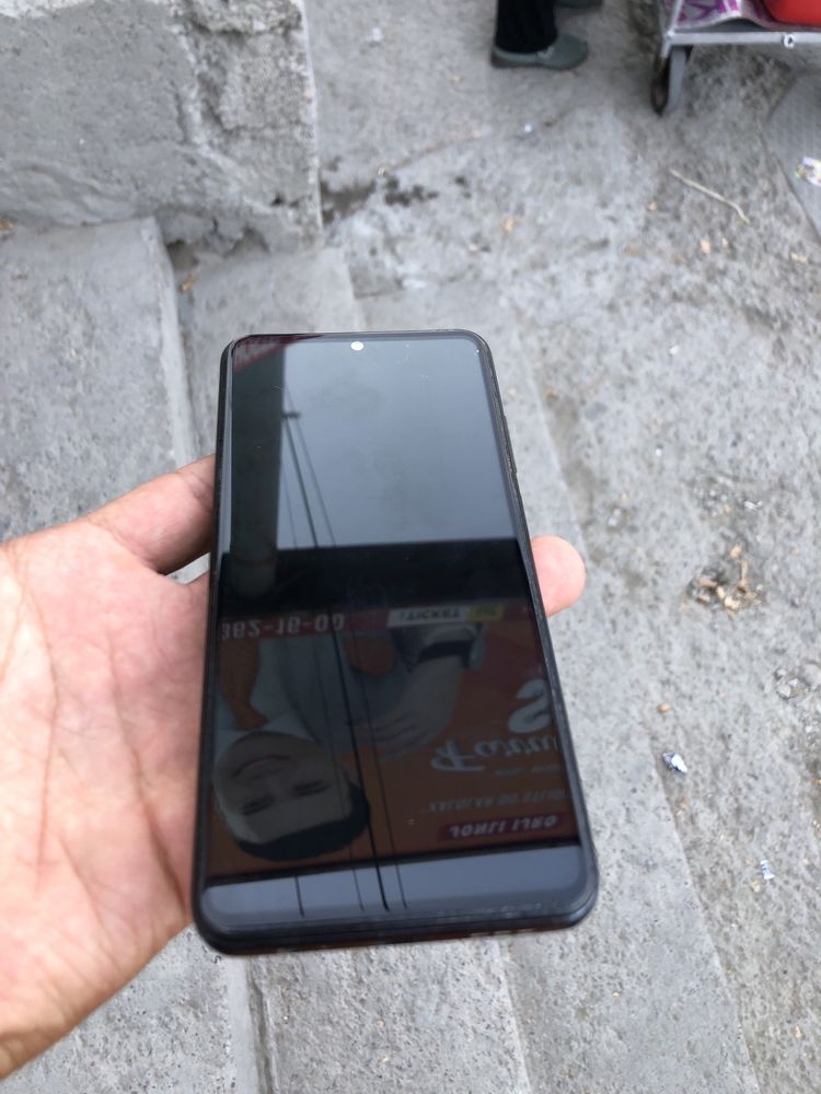Redmi not 10s 128 talik yaxw holatda