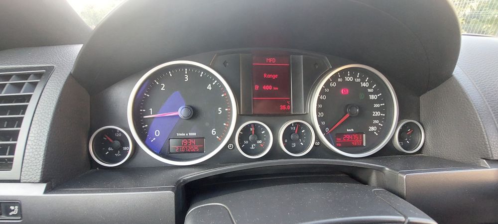 Volkswagen Touareg R5 Facelift, Manuală, Webasto, 2 seturi roți