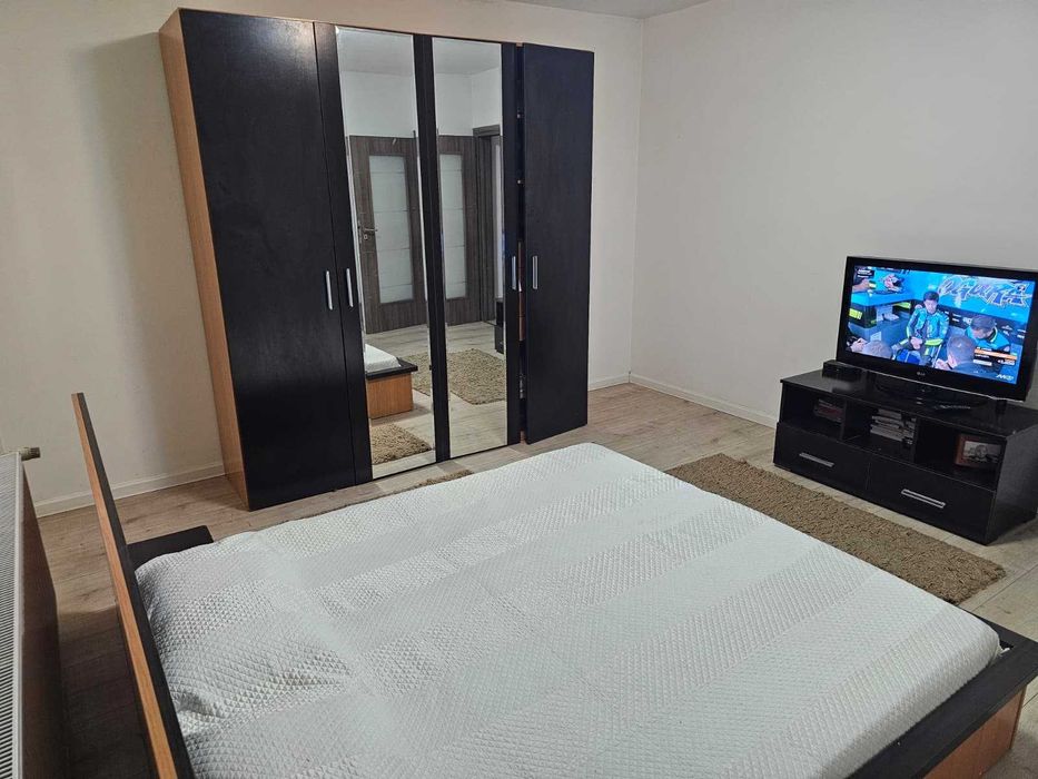 Vand sifonier si pat + bonus comoda televizor, televizor si traverse