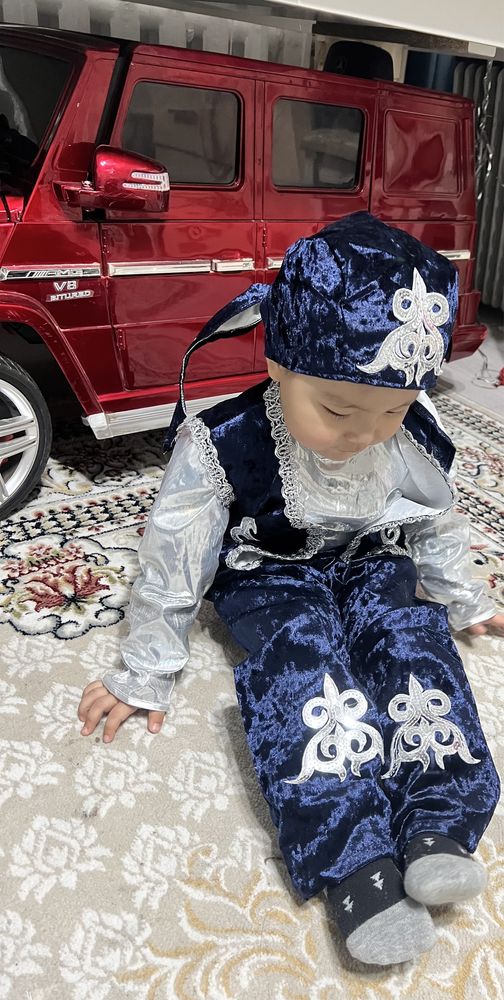 Казахскийй национальный костюм для мальчика на