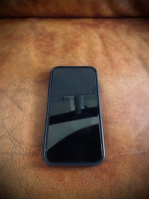 Айфон 11 продам…