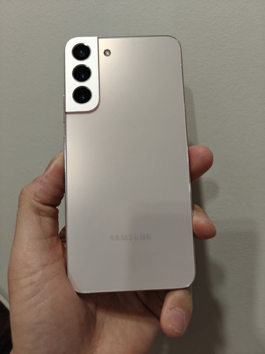 Galaxy S22 Plus, 128 gb.