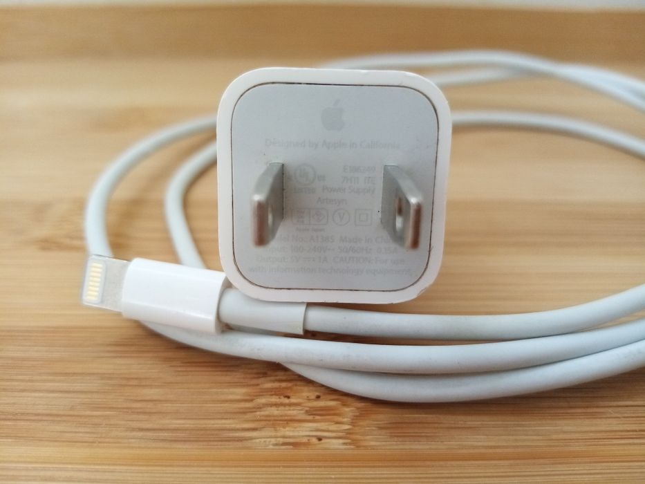 Incarcator Apple 5W USB Power Adapter. USA, CA, Japan, Taiwan, Latinos