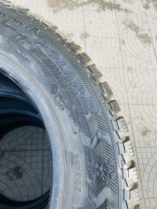 Шины б/у под ширы  в очень хорошем состоянии