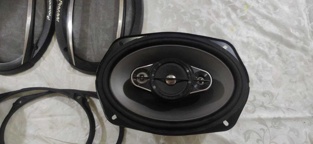 Pioneer TS-A6977S 650W Max