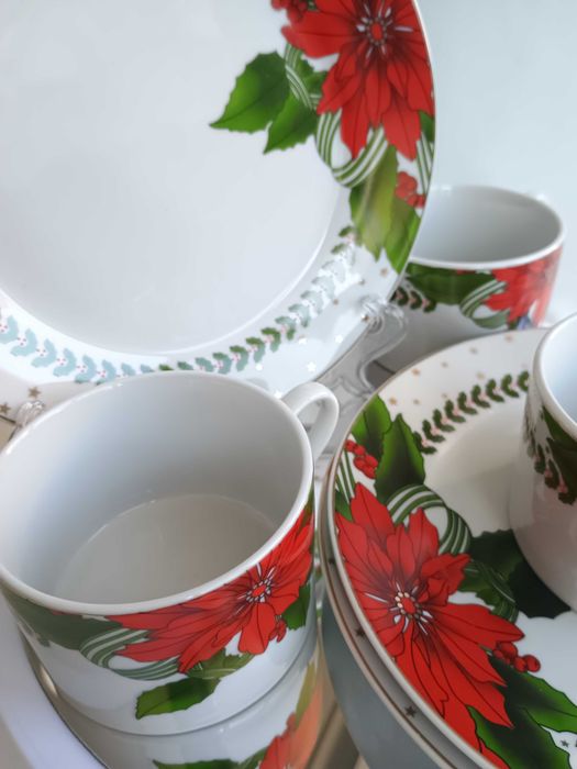Порцеланов Коледен винтидж сет за чай или кафе