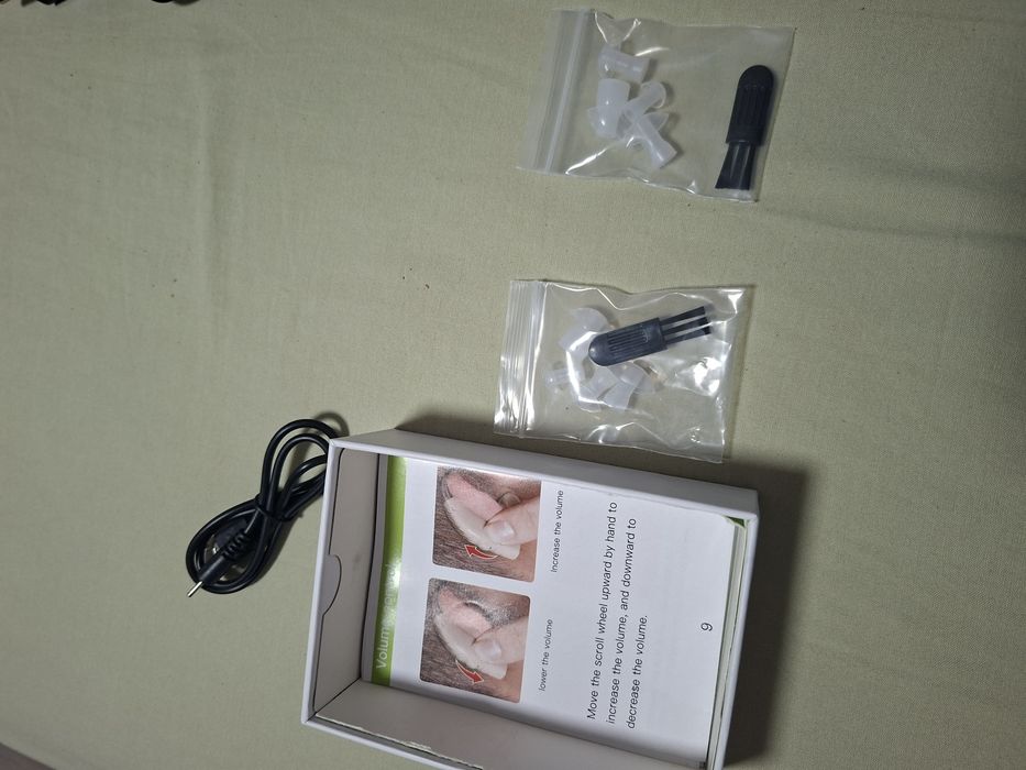 Aparat auditiv cu incarcator